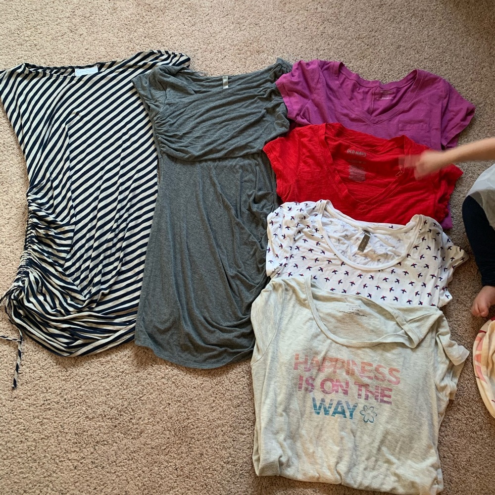 Maternity short sleeve lot